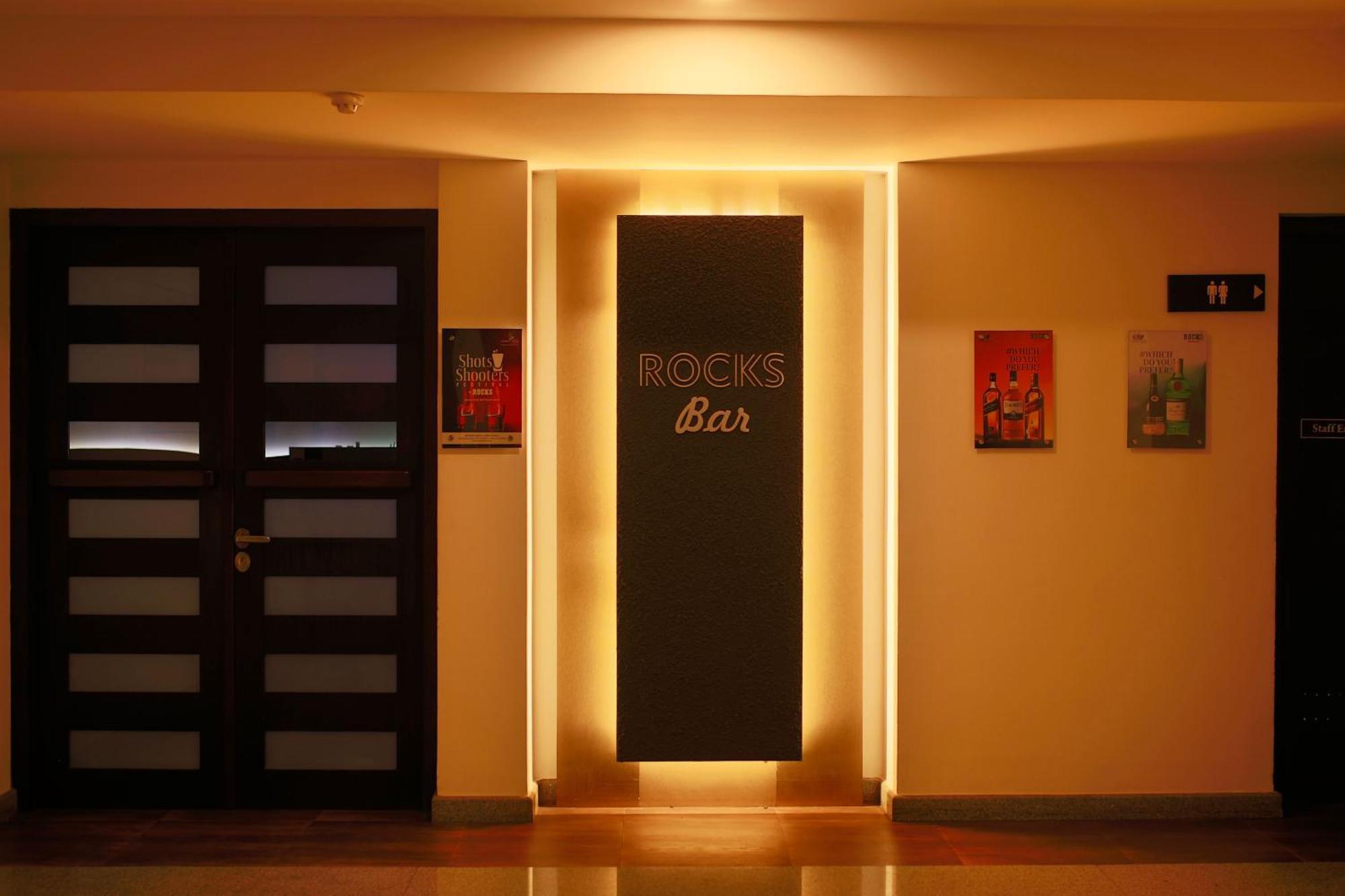 Copper Folia Hotel Kozhikode Bagian luar foto