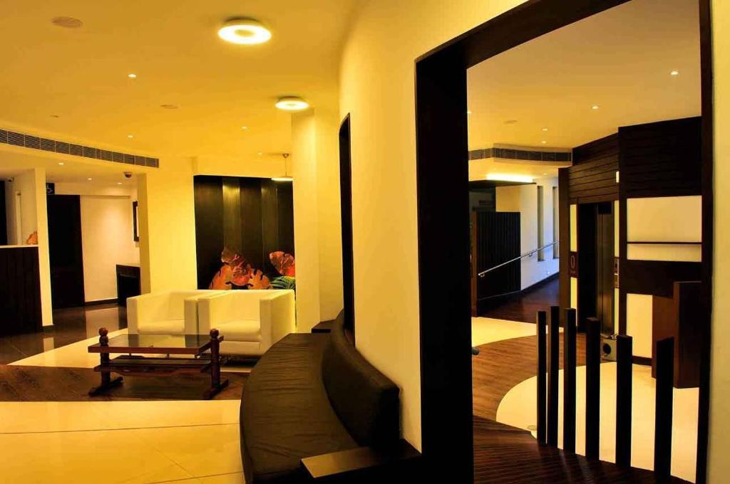 Copper Folia Hotel Kozhikode Bagian luar foto