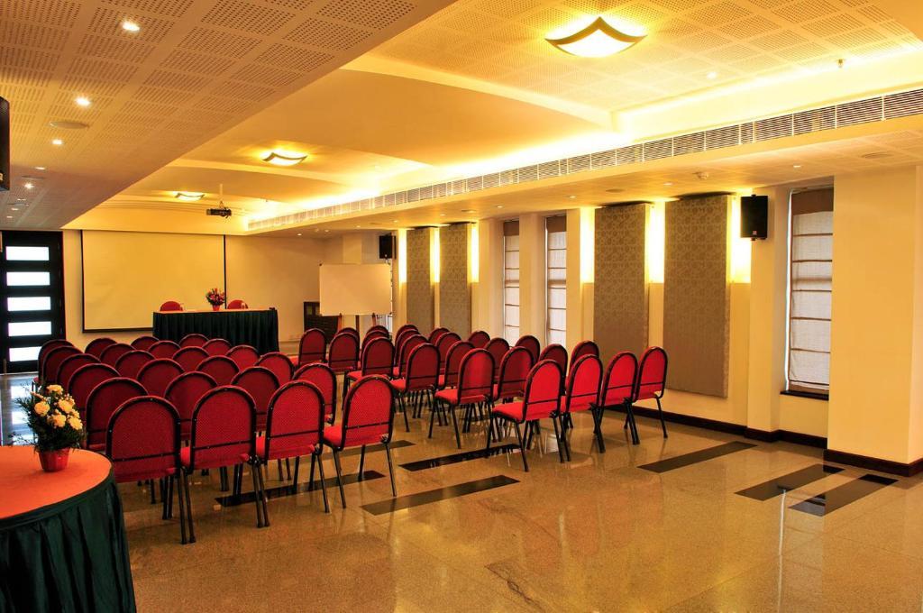Copper Folia Hotel Kozhikode Bagian luar foto