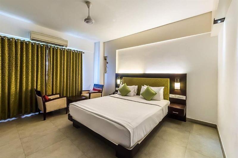 Copper Folia Hotel Kozhikode Bagian luar foto
